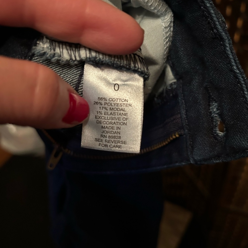 Martha Stewart Embroidered 5-Pocket Ankle Jeans, size 0 - Picture 4 of 7